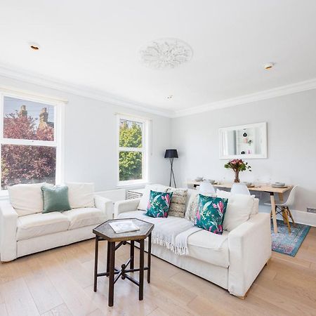 Welcomestay Colliers Wood Two Bed Apartment - Home Away From Home Londra Exterior foto