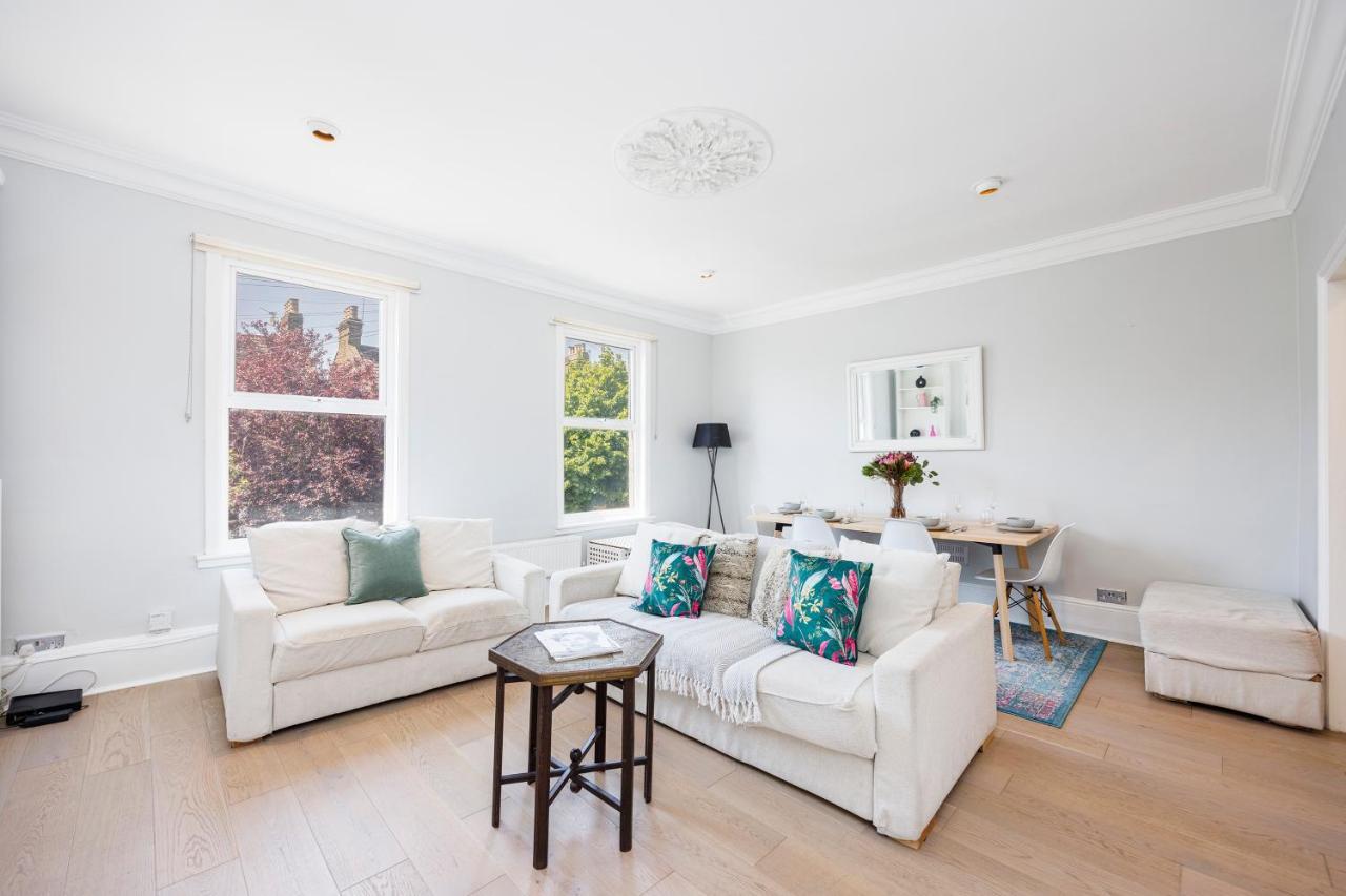 Welcomestay Colliers Wood Two Bed Apartment - Home Away From Home Londra Exterior foto